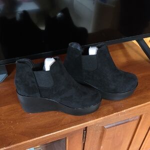 SHEIN Black Platform Ankle Booties